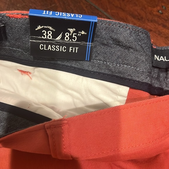 Nautica 8.5” inseam deck shorts - Picture 2 of 3
